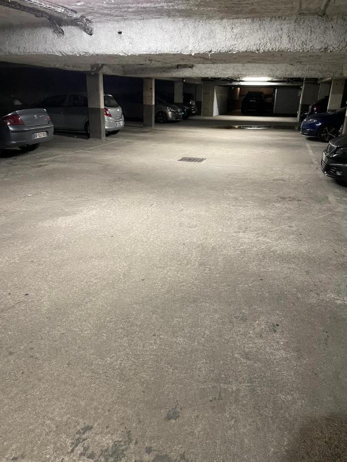 Charmant 2 Pieces A La Gare De Creil Zewnętrze zdjęcie